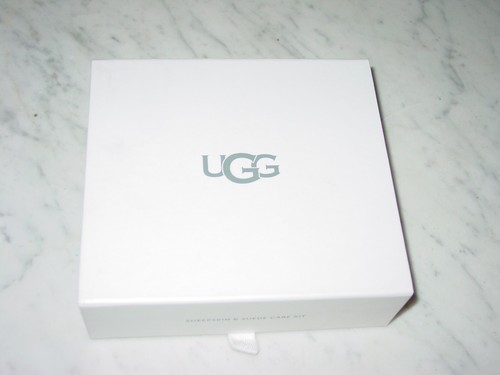 Ugg sheepskin and - suede, shoe